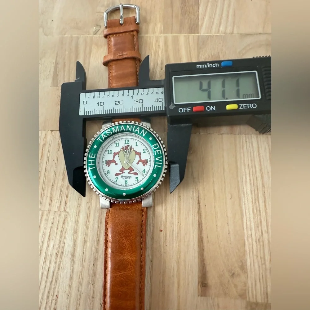 Vintage Armitron Warner bros looney tunes Taz Tasmanian devil watch NEW BATTERY